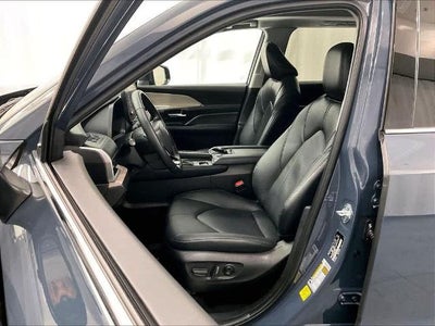 2025 Toyota Grand Highlander Limited FWD (Natl)
