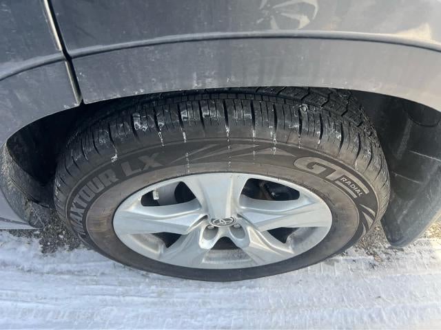 2021 Toyota Highlander LE AWD (SE)