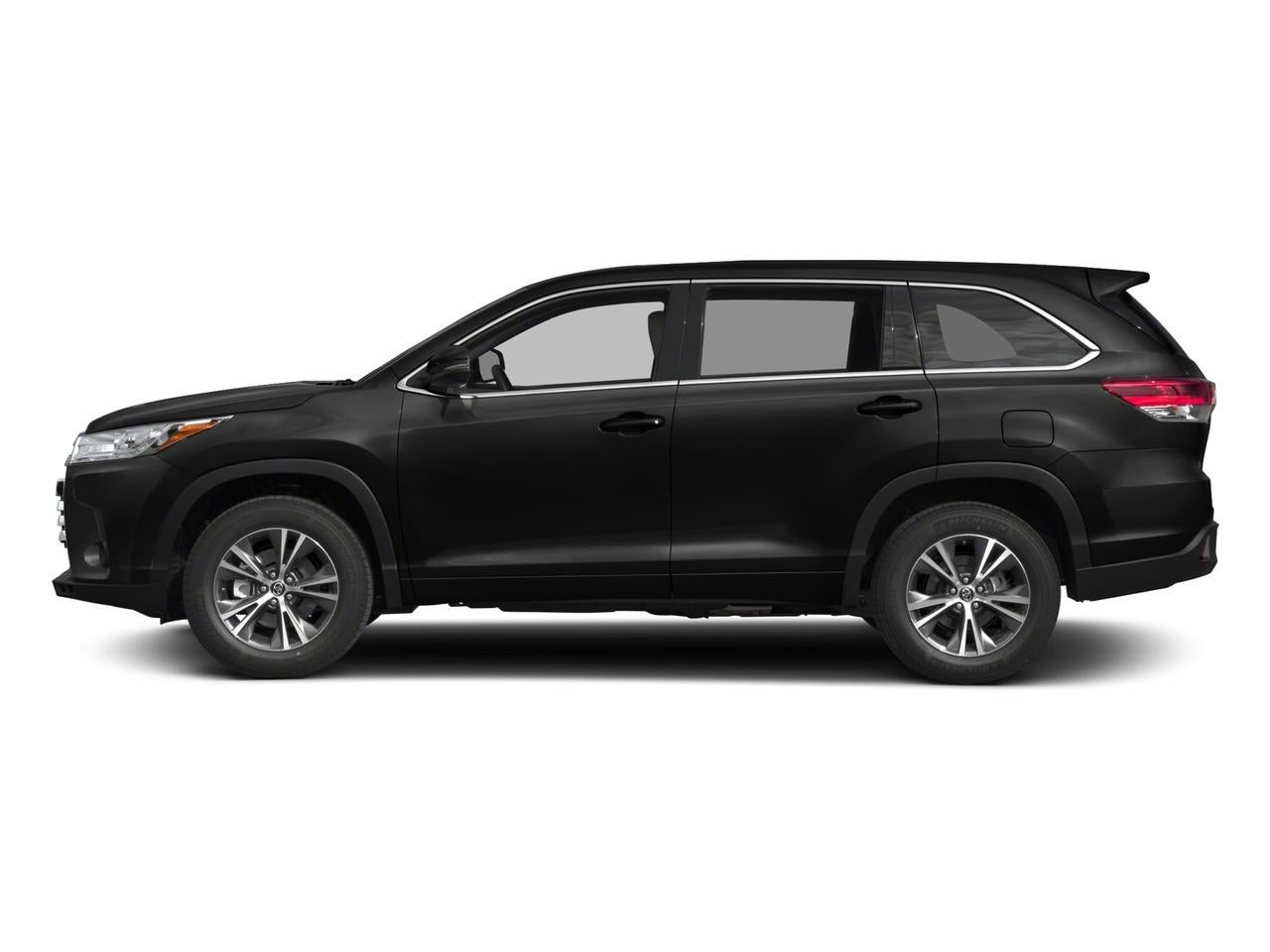 2017 Toyota Highlander LE Plus V6 AWD (SE)