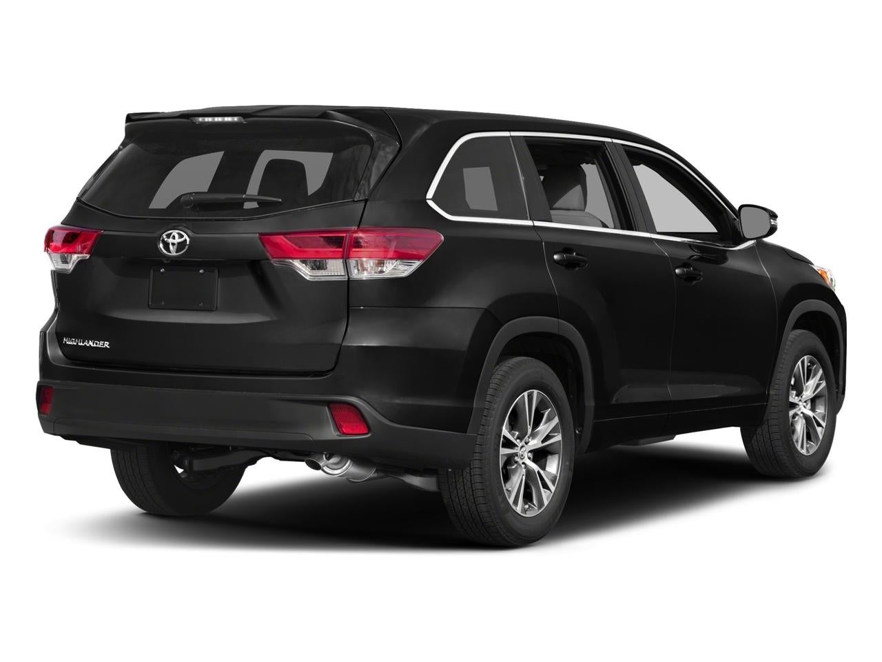 2017 Toyota Highlander LE Plus V6 AWD (SE)