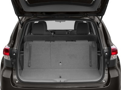 2017 Toyota Highlander LE Plus V6 AWD (SE)