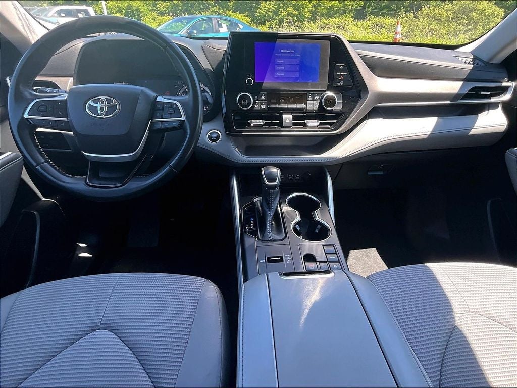 2023 Toyota Highlander LE