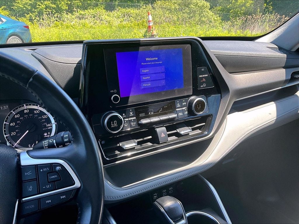 2023 Toyota Highlander LE