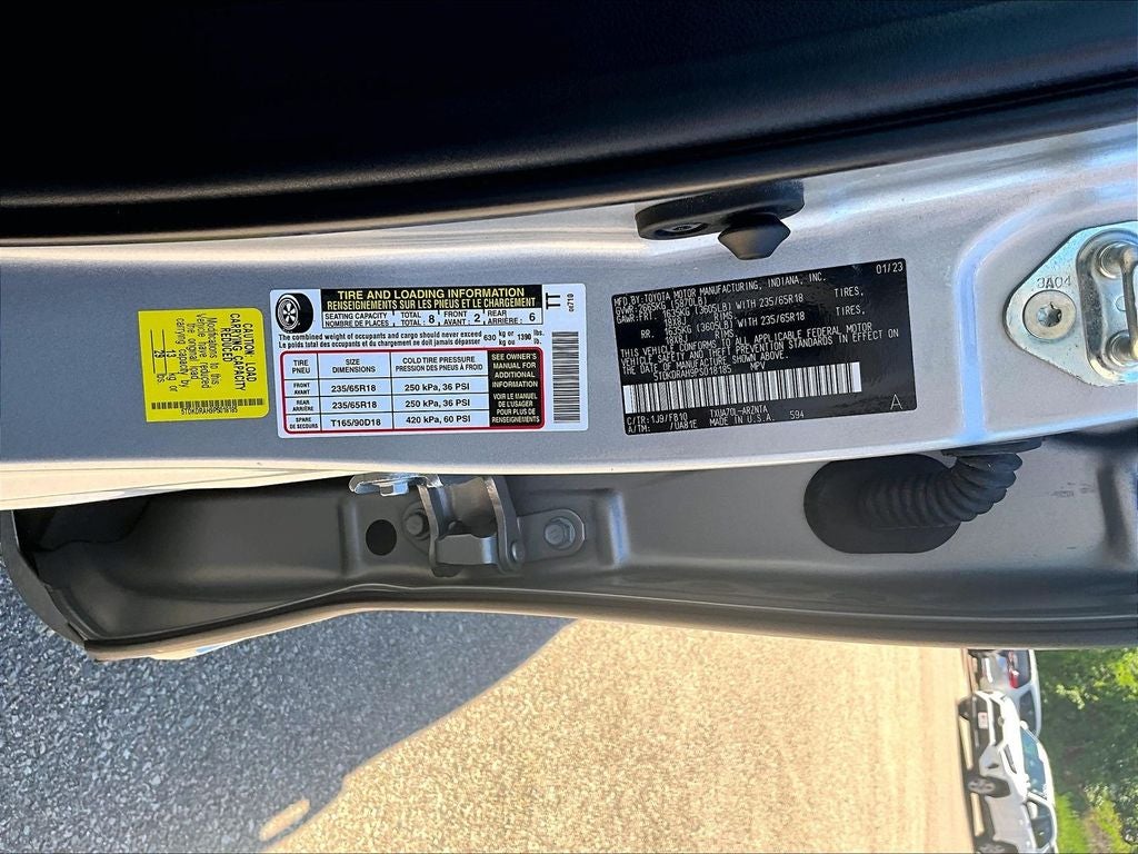 2023 Toyota Highlander LE