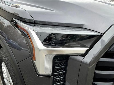 2022 Toyota Tundra 4WD 4WD SR5 CrewMax 5.5' Bed (SE)