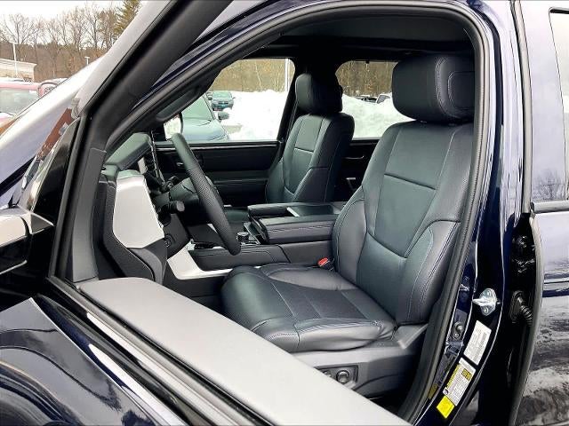 2025 Toyota Tundra 4WD 4WD Platinum CrewMax 5.5' Bed (Natl)