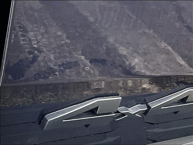 2025 Toyota Tundra 4WD 4WD Platinum CrewMax 5.5' Bed (Natl)