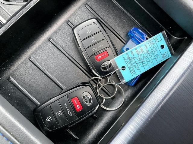 2025 Toyota Tundra 4WD 4WD Platinum CrewMax 5.5' Bed (Natl)