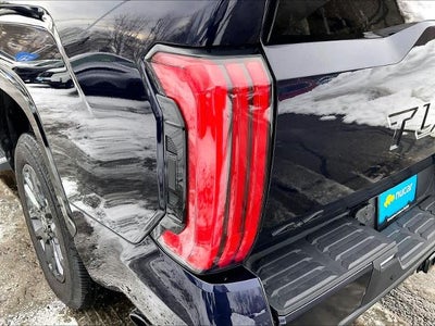 2025 Toyota Tundra 4WD 4WD Platinum CrewMax 5.5' Bed (Natl)