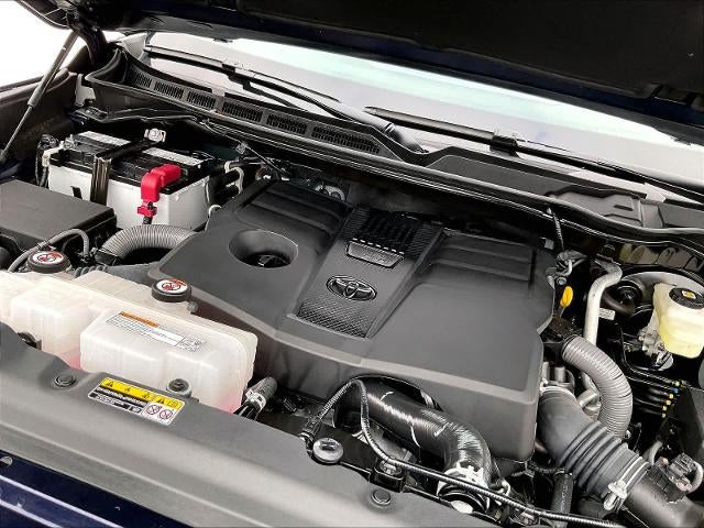 2025 Toyota Tundra 4WD 4WD Platinum CrewMax 5.5' Bed (Natl)