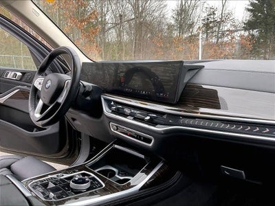 2024 BMW X7 xDrive40i Sports Activity Vehicle