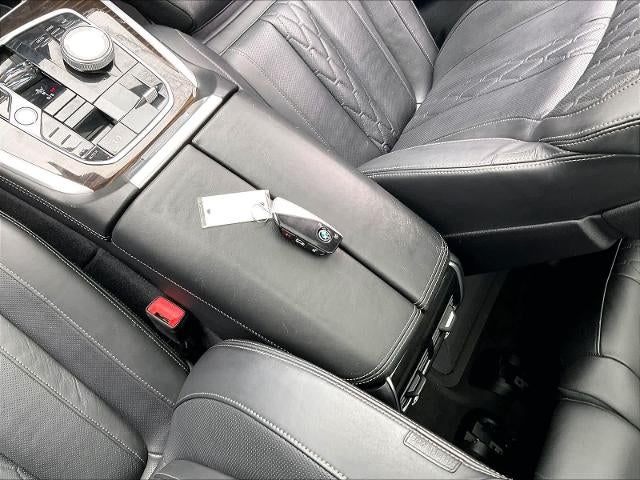 2024 BMW X7 xDrive40i Sports Activity Vehicle