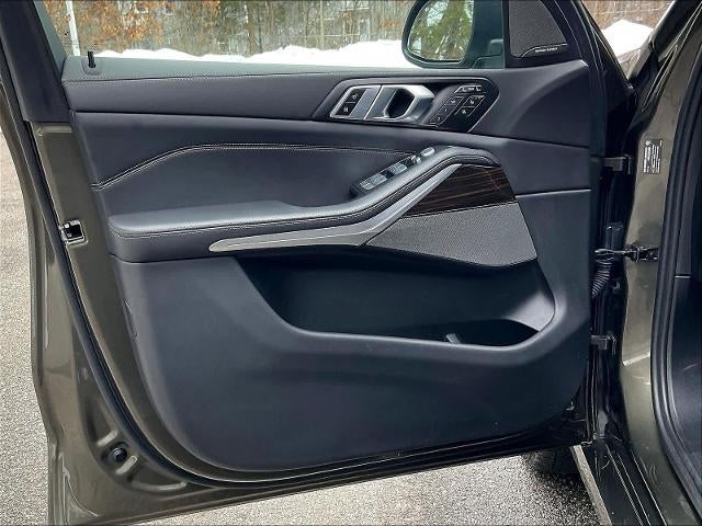 2024 BMW X7 xDrive40i Sports Activity Vehicle