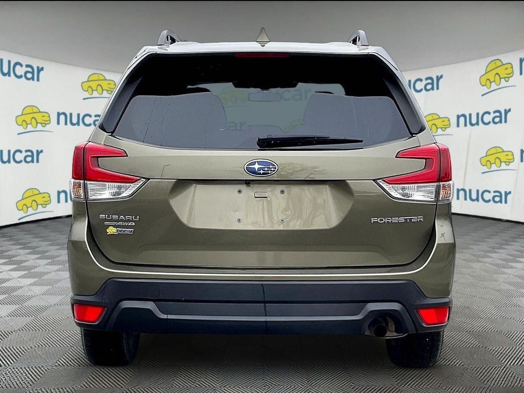 2023 Subaru Forester Premium