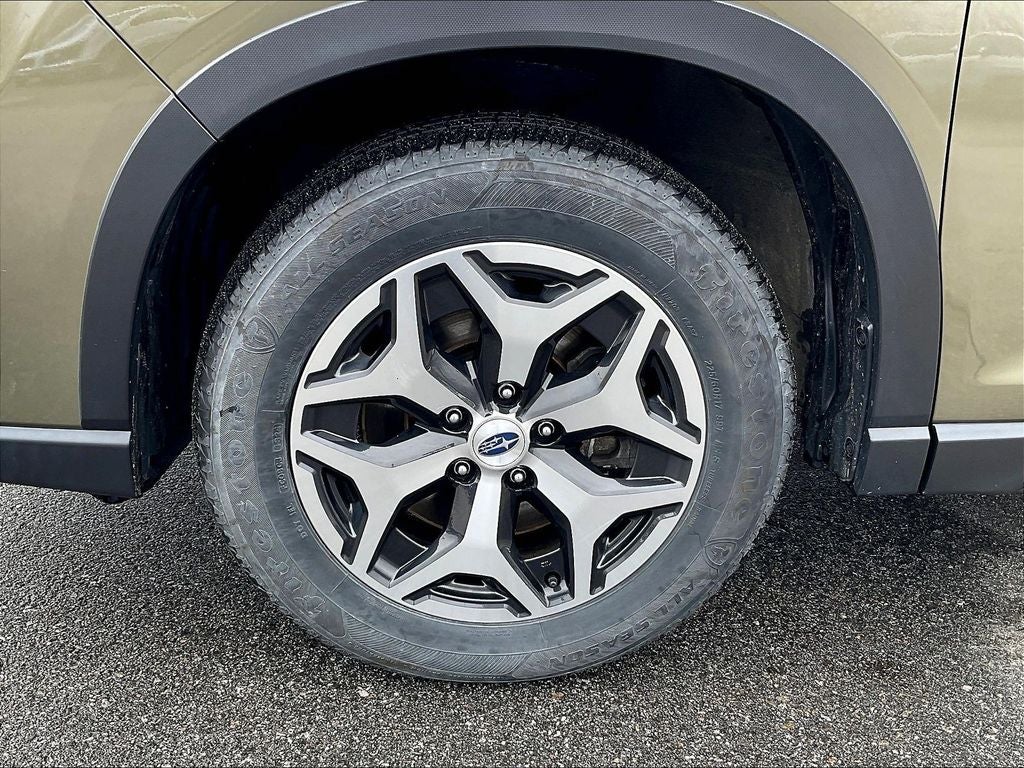 2023 Subaru Forester Premium