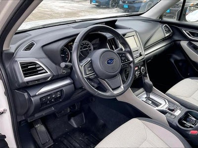 2023 Subaru Forester Premium CVT