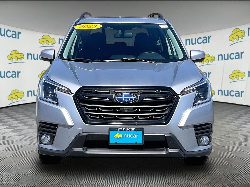 2023 Subaru Forester Premium CVT