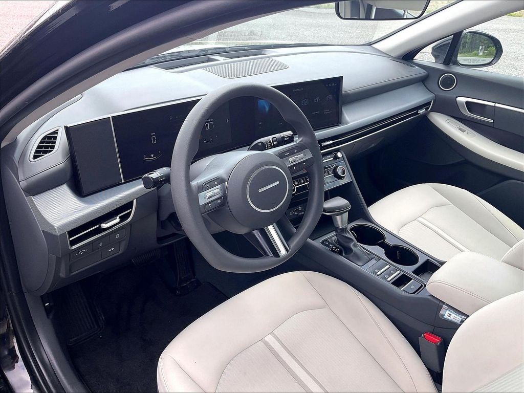 2025 Hyundai Sonata SE