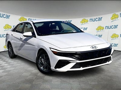 2024 Hyundai ELANTRA SEL IVT