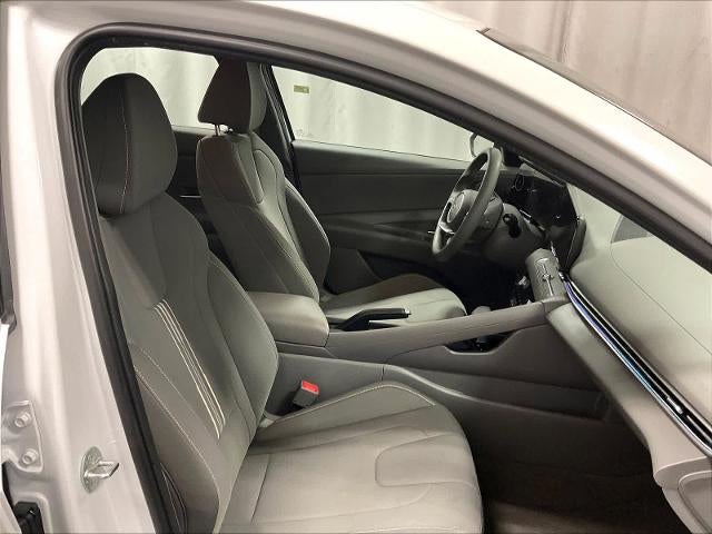 2024 Hyundai ELANTRA SEL IVT