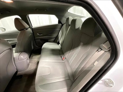 2024 Hyundai ELANTRA SEL IVT