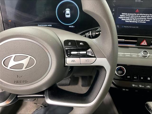 2024 Hyundai ELANTRA SEL IVT