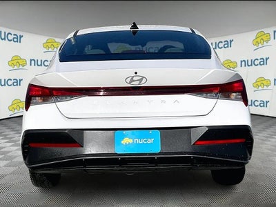 2024 Hyundai ELANTRA SEL IVT