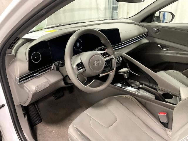 2024 Hyundai ELANTRA SEL IVT