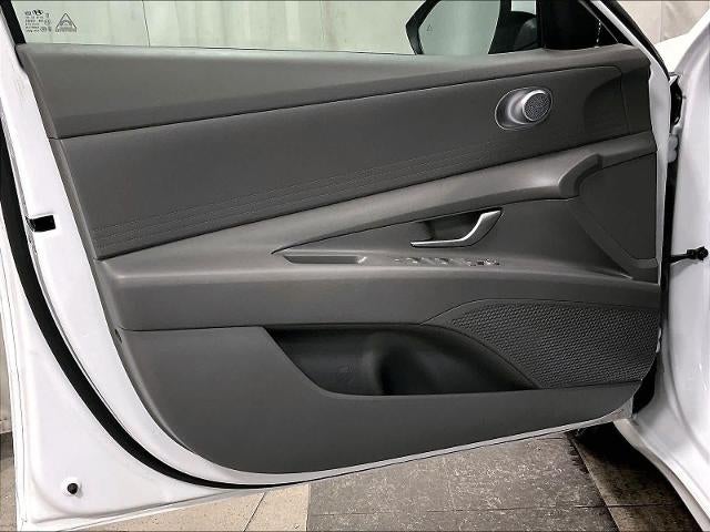 2024 Hyundai ELANTRA SEL IVT