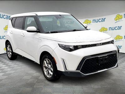 2023 Kia Soul LX IVT