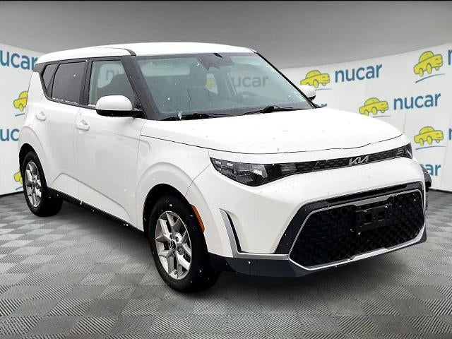 2023 Kia Soul LX IVT