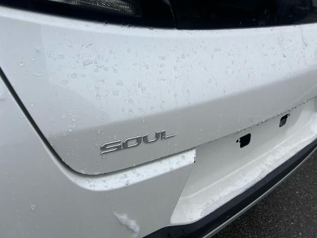 2023 Kia Soul LX IVT