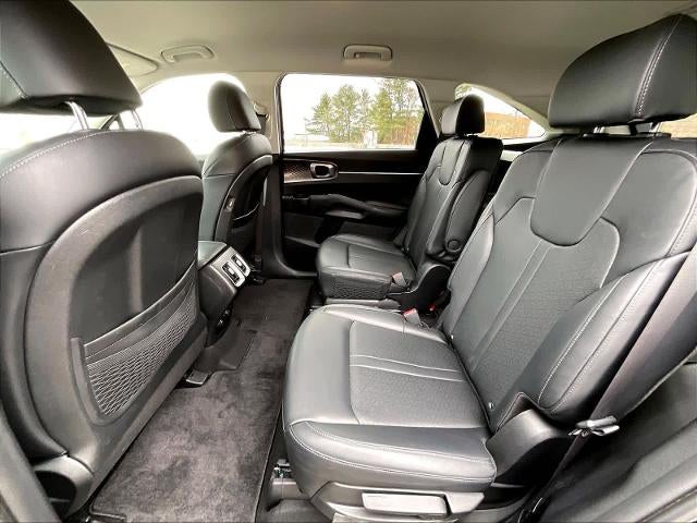 2023 Kia Sorento Hybrid EX AWD