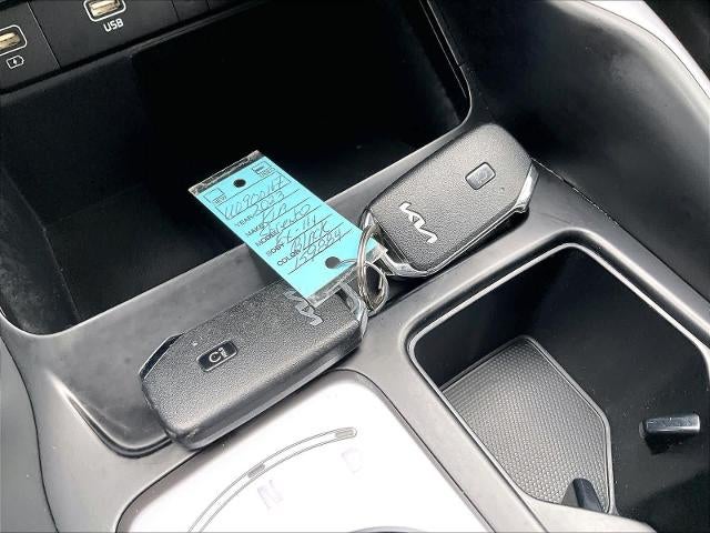 2023 Kia Sorento Hybrid EX AWD