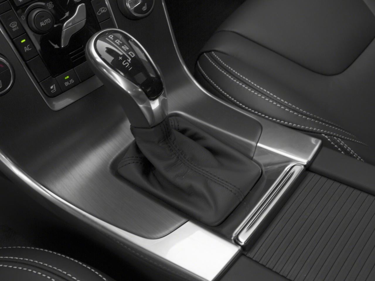 2015 Volvo S60 2015.5 4dr Sdn T5 Premier AWD