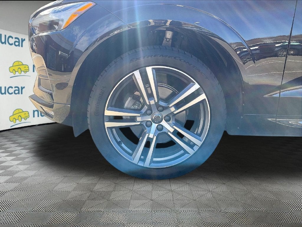 2021 Volvo XC60 T5 Momentum