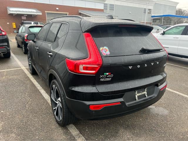 2021 Volvo XC40 T5 AWD R-Design