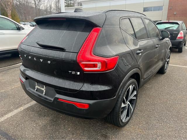 2021 Volvo XC40 T5 AWD R-Design