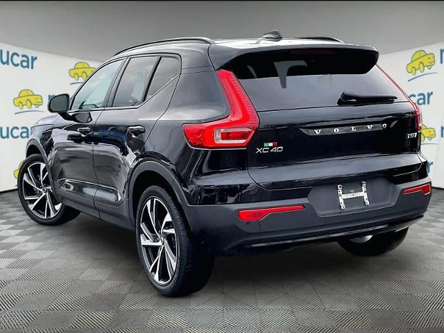 2021 Volvo XC40 T5 AWD R-Design