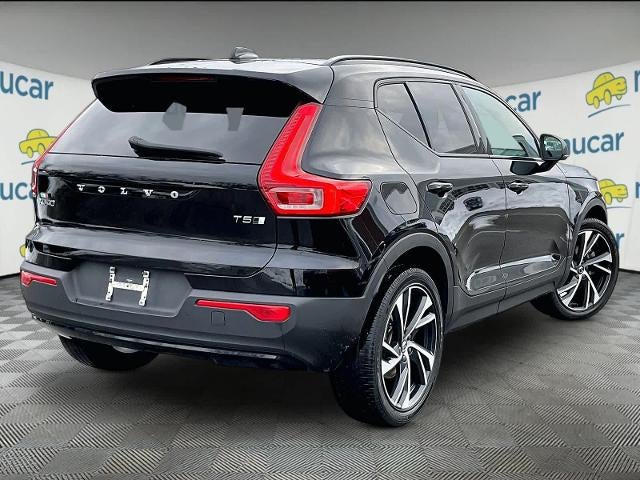 2021 Volvo XC40 T5 AWD R-Design