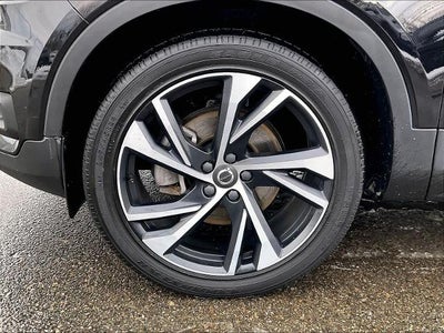 2021 Volvo XC40 T5 AWD R-Design