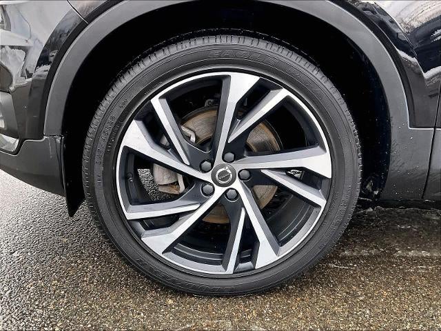 2021 Volvo XC40 T5 AWD R-Design
