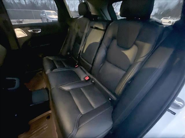 2024 Volvo XC60 Recharge Plug-In Hybrid T8 eAWD PHEV Ultimate Dark Theme