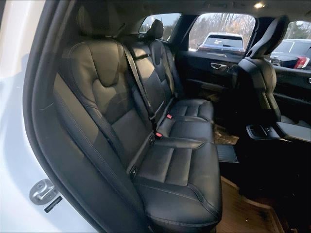 2024 Volvo XC60 Recharge Plug-In Hybrid T8 eAWD PHEV Ultimate Dark Theme