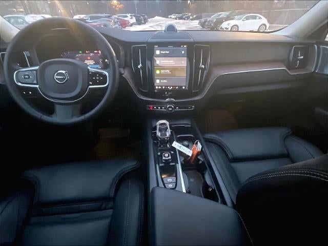 2024 Volvo XC60 Recharge Plug-In Hybrid T8 eAWD PHEV Ultimate Dark Theme