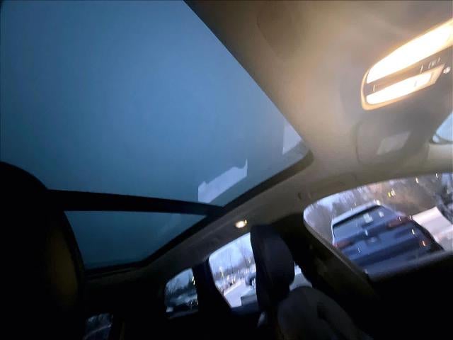 2024 Volvo XC60 Recharge Plug-In Hybrid T8 eAWD PHEV Ultimate Dark Theme