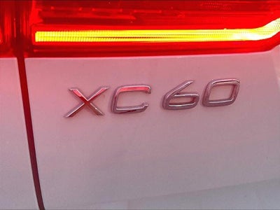 2024 Volvo XC60 Recharge Plug-In Hybrid T8 eAWD PHEV Ultimate Dark Theme