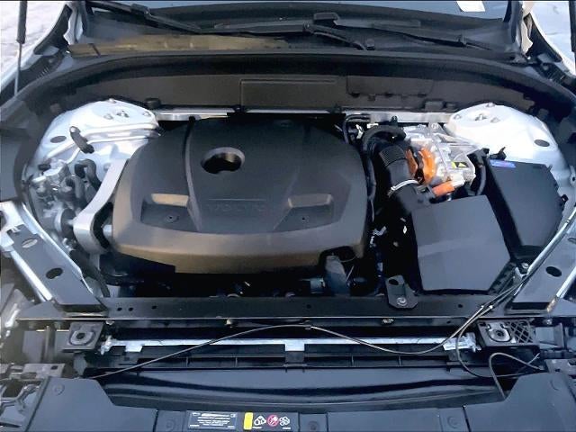 2024 Volvo XC60 Recharge Plug-In Hybrid T8 eAWD PHEV Ultimate Dark Theme