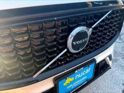 2024 Volvo XC60 Recharge Plug-In Hybrid T8 eAWD PHEV Ultimate Dark Theme