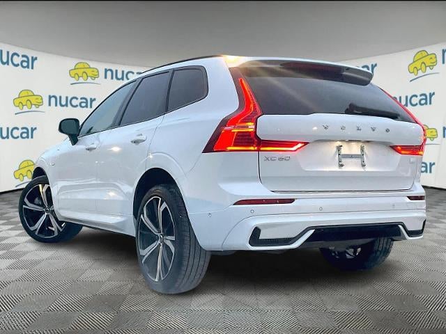 2024 Volvo XC60 Recharge Plug-In Hybrid T8 eAWD PHEV Ultimate Dark Theme